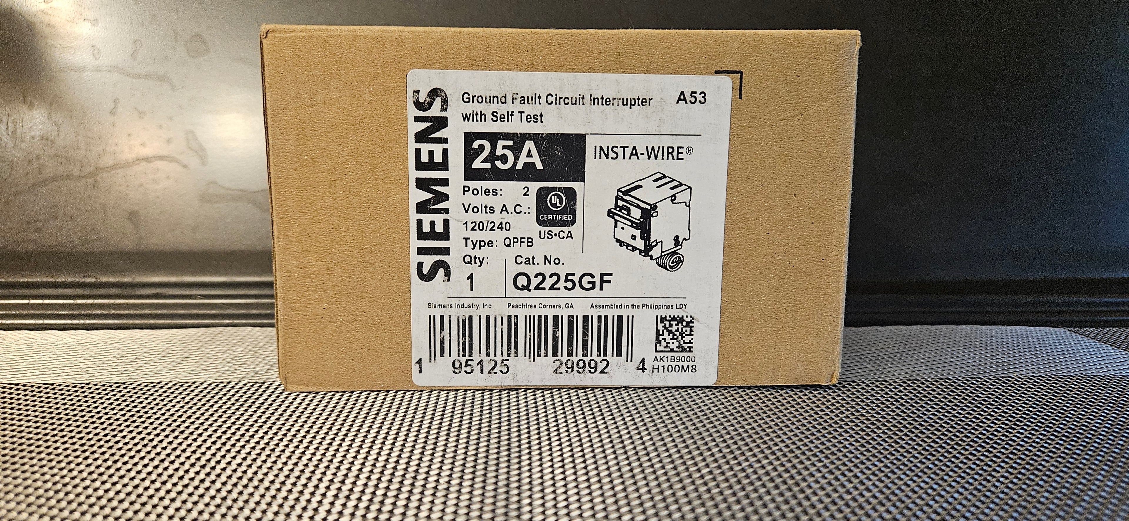 Siemens 2 pole 25amp GFCI breaker Q225GF